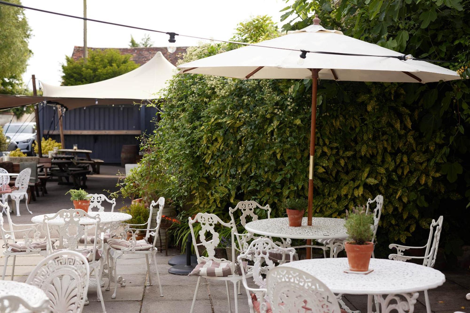 The Grosvenor Arms Hotel Hindon ภายนอก รูปภาพ