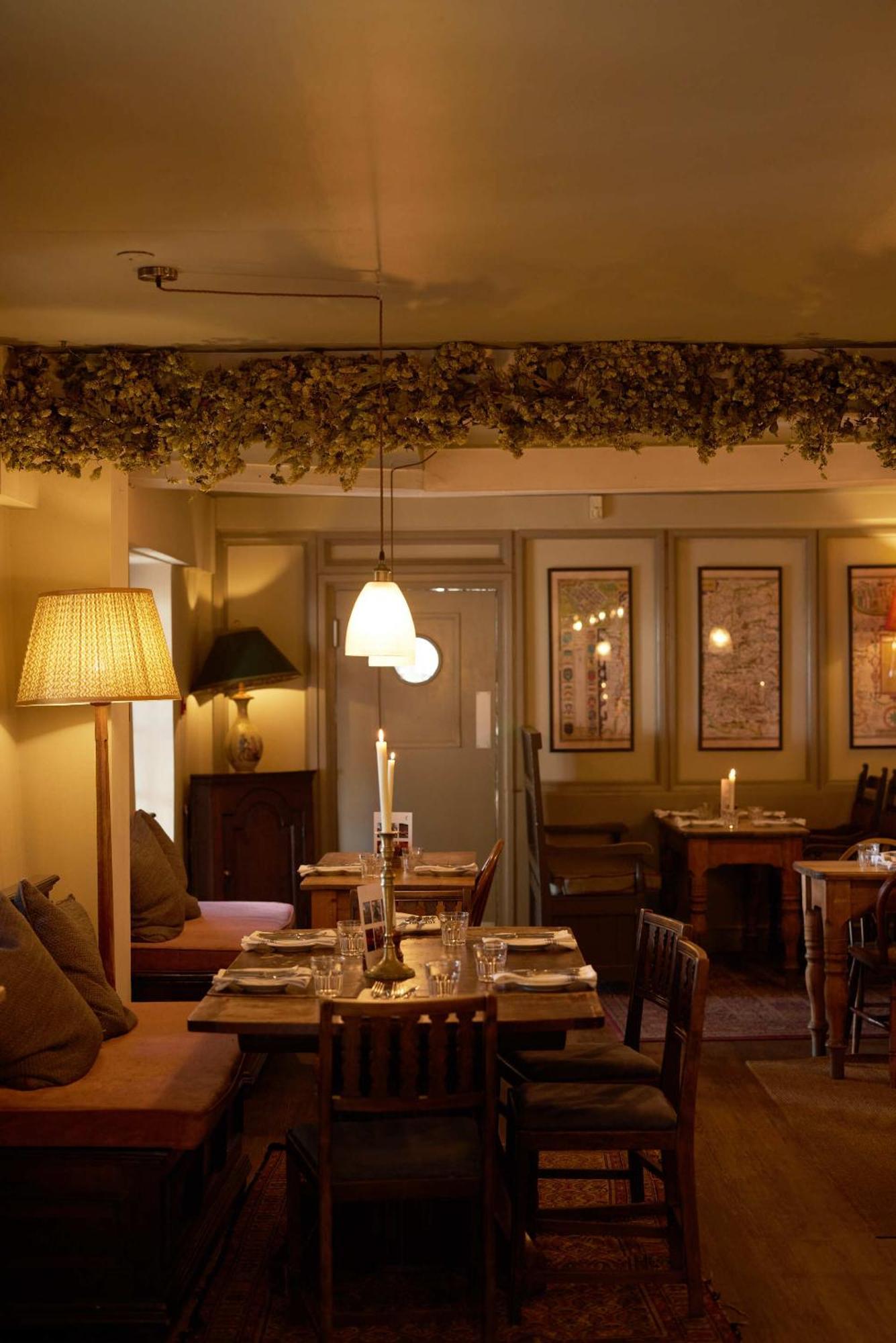 The Grosvenor Arms Hotel Hindon ภายนอก รูปภาพ