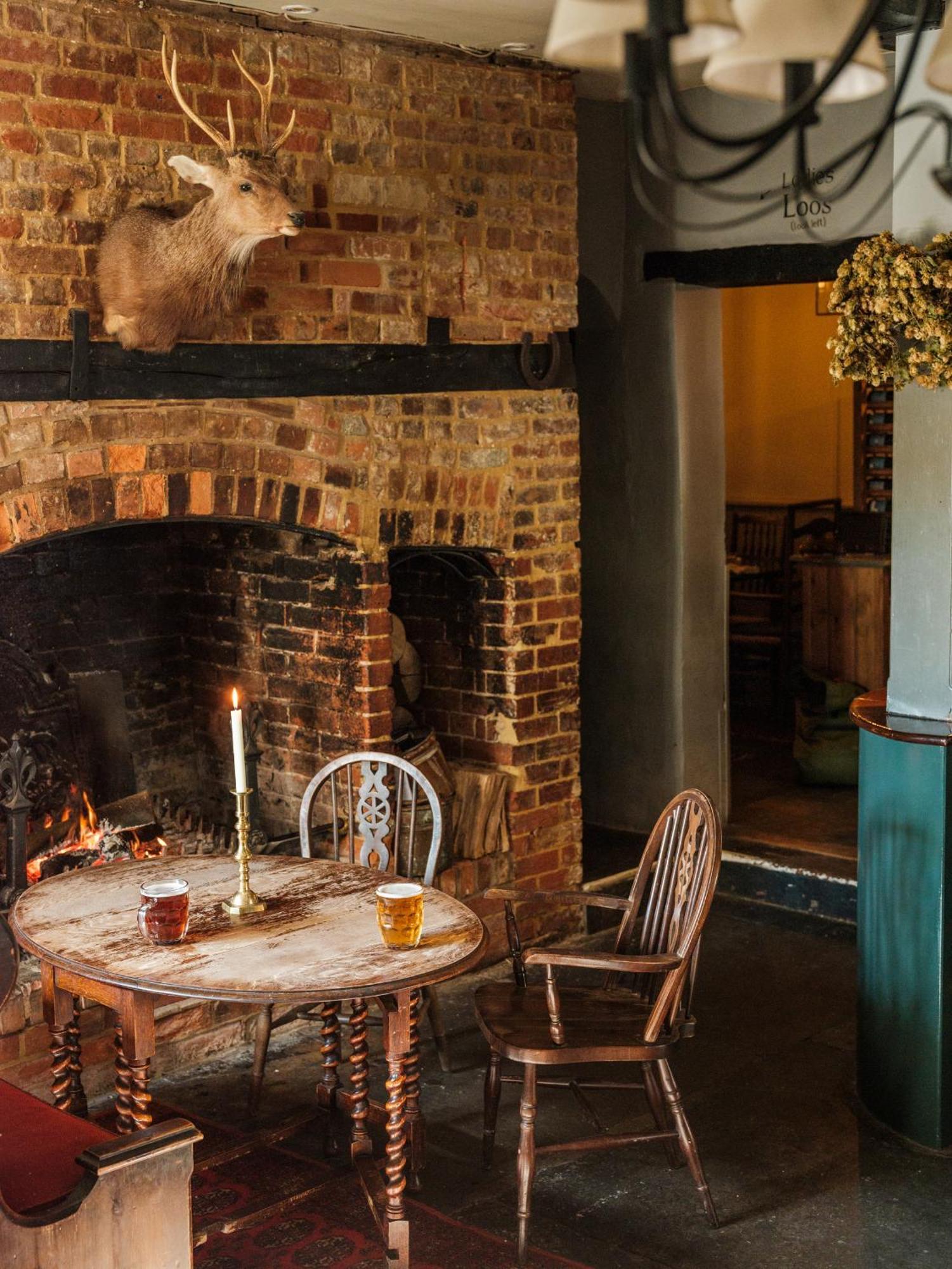 The Grosvenor Arms Hotel Hindon ภายนอก รูปภาพ