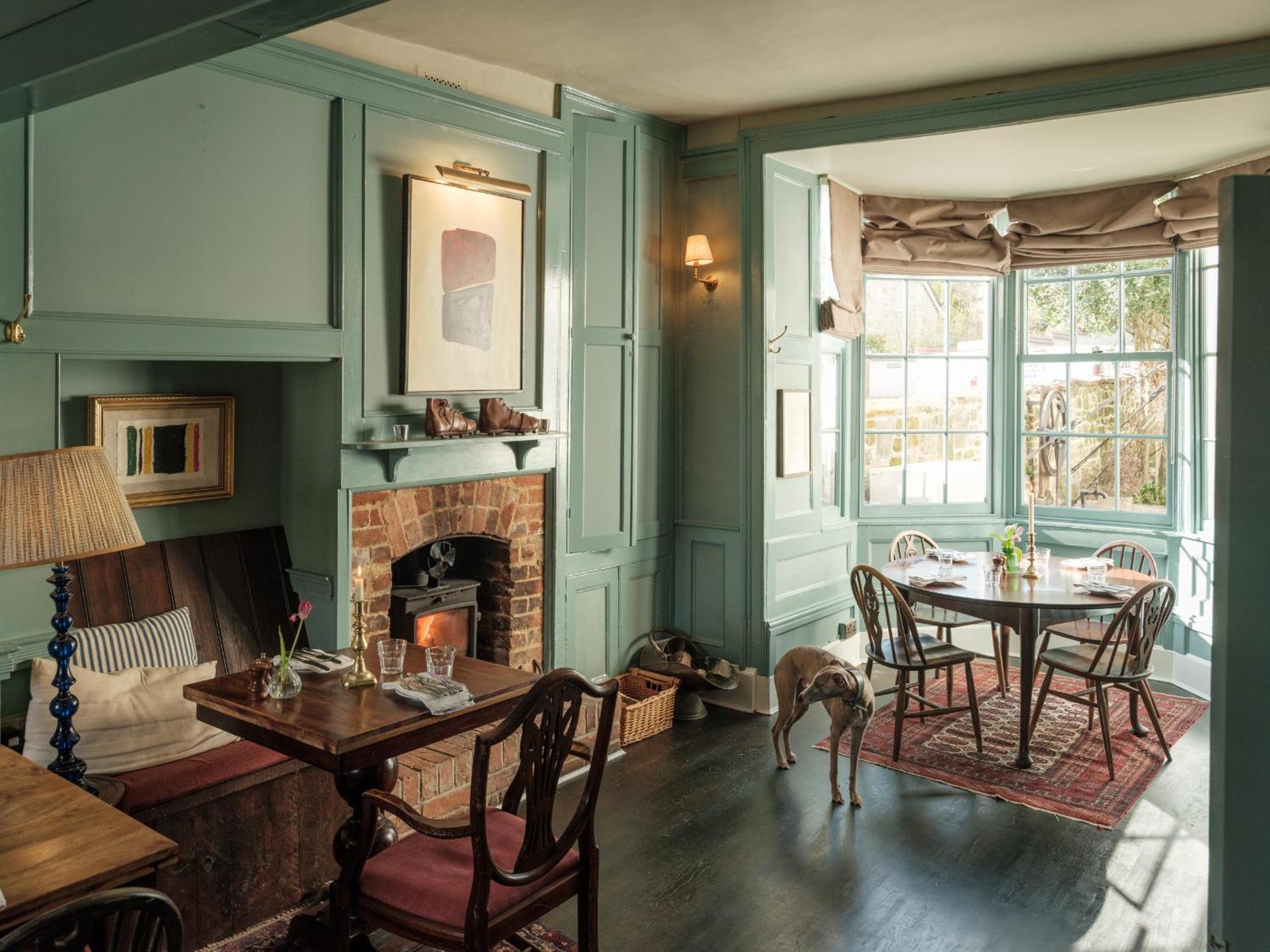 The Grosvenor Arms Hotel Hindon ภายนอก รูปภาพ