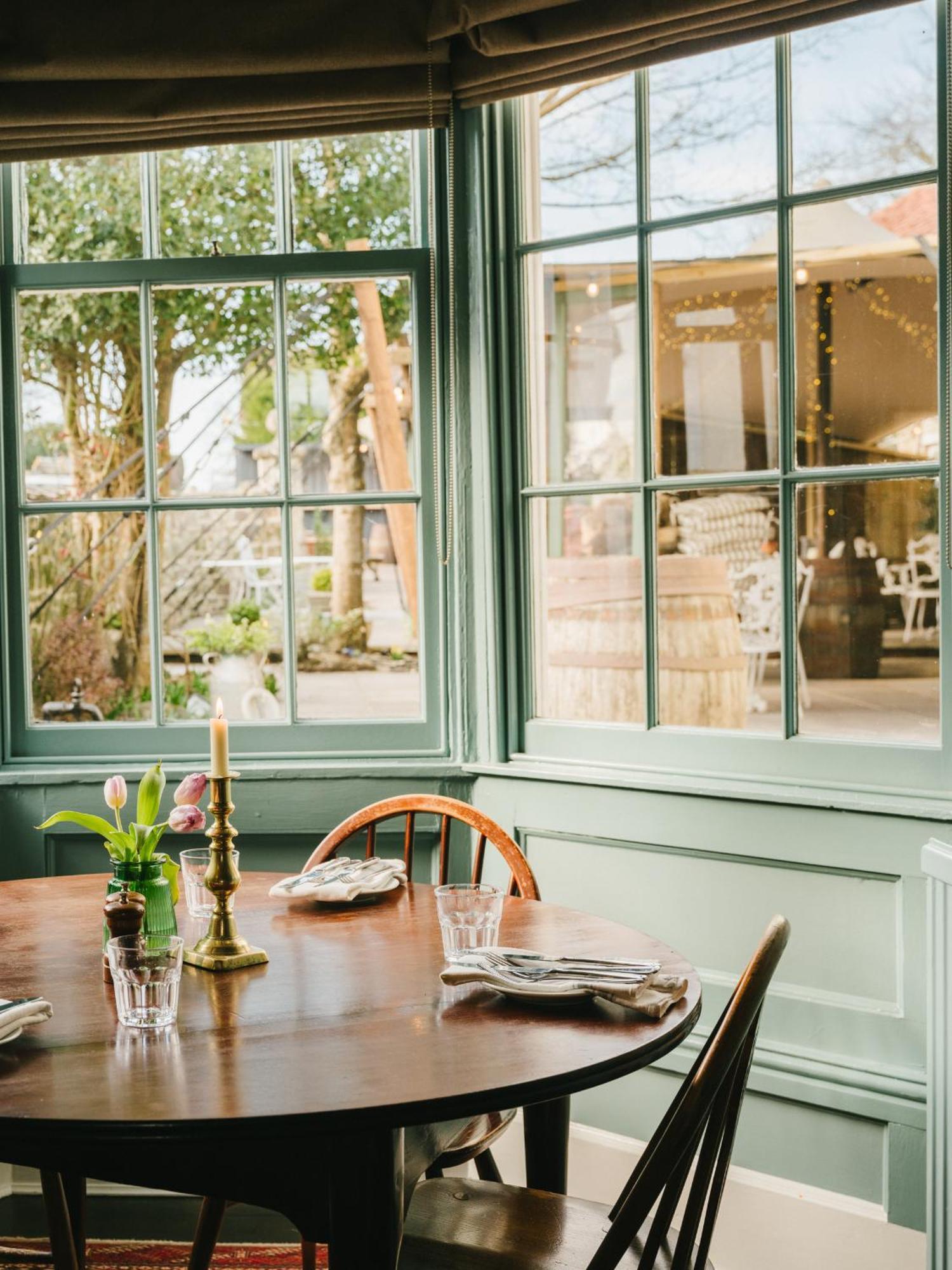 The Grosvenor Arms Hotel Hindon ภายนอก รูปภาพ
